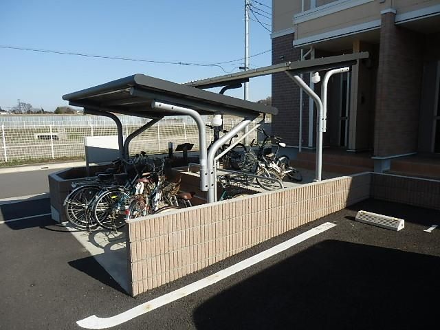 その他共有部分　屋根付き駐輪場