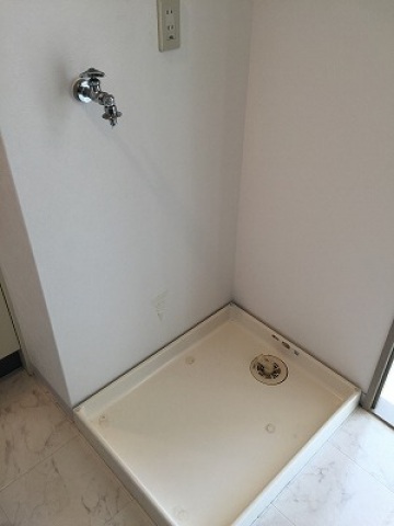 洗面設備　洗濯機置き場