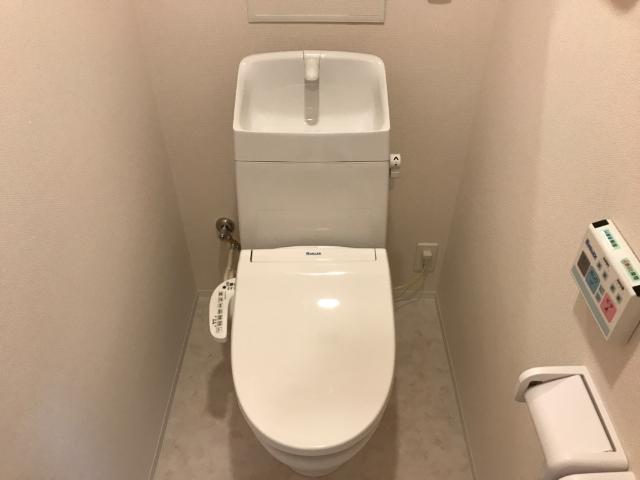 トイレ　シャワー付トイレ