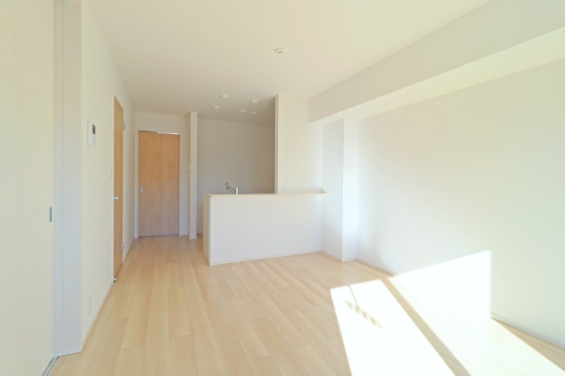 居室・リビング　図面と現状に相違がある場合には現状を優先