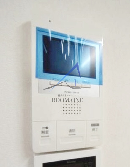 セキュリティ　モニター付きインターホンです。