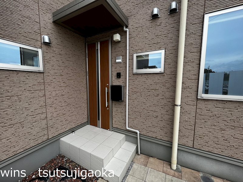 玄関　※別タイプ写真