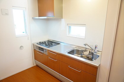 キッチン　※別タイプ写真