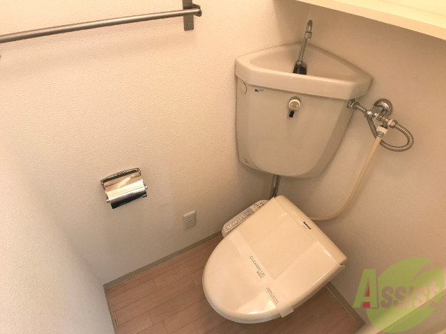 トイレ　トイレはウォシュレット機能付き。シャワートイレは日本の宝。