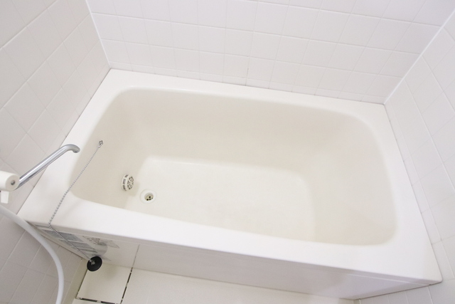 バス・シャワールーム　浴槽