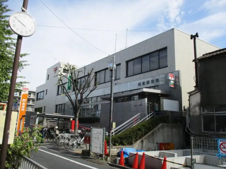 郵便局　城東郵便局（郵便局）まで361m