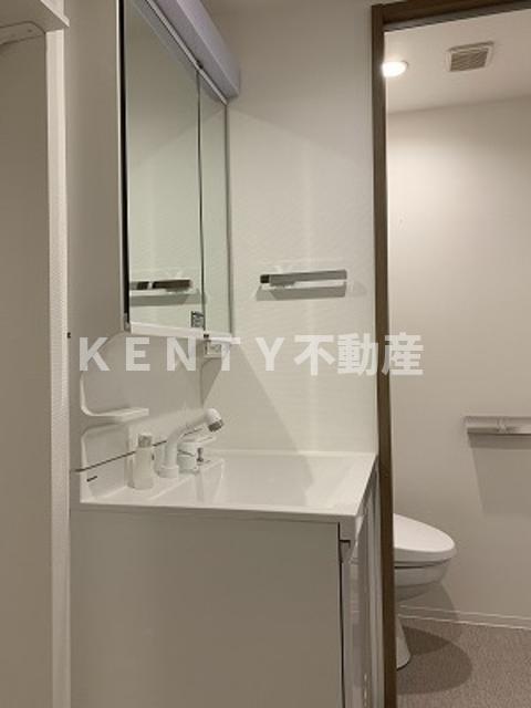 洗面設備　使いやすい洗面所です