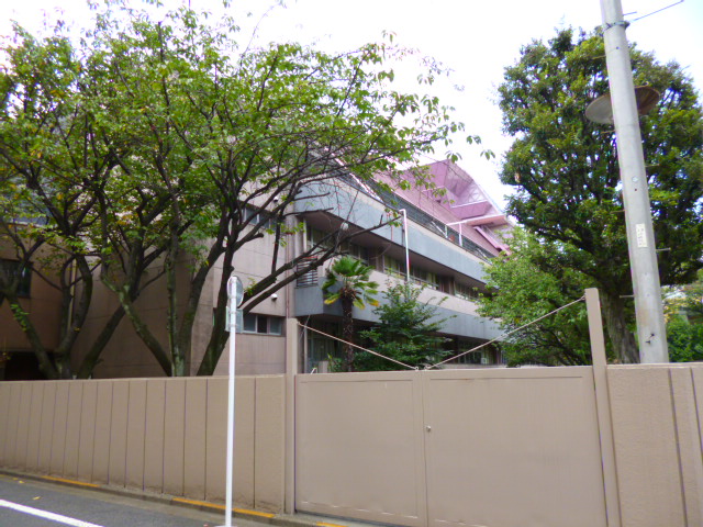 高校・高専　桜蔭高等学校（高校・高専）まで665m