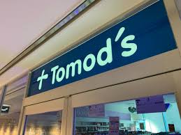 ドラックストア　トモズThinkPark店（ドラッグストア）まで734m