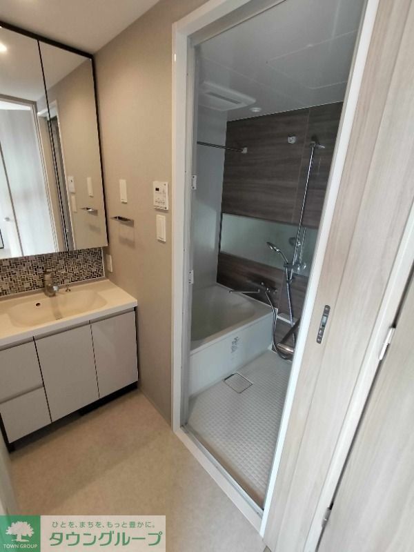 バス・シャワールーム