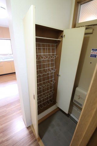 収納　シューズボックス