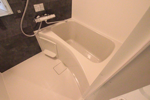 バス・シャワールーム　※別室の参考写真の為、現況優先です。