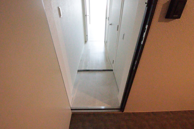 玄関　※別室の参考写真の為、現況優先です。