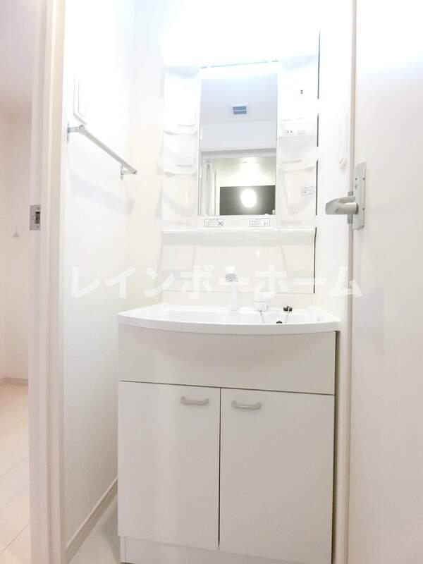 洗面設備　脱衣スペースもあります