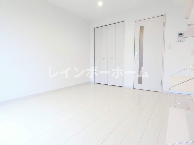 その他部屋・スペース　落ち着いて過ごせるお部屋なので、寝室にいかがでしょうか