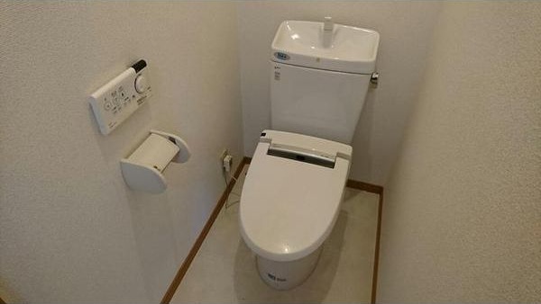 トイレ　写真はイメージです。詳細は弊社にて内見をお願い致します！