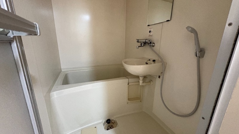 バス・シャワールーム　バスルーム