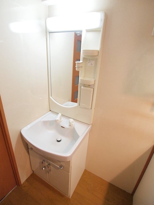 洗面設備　洗面あり。