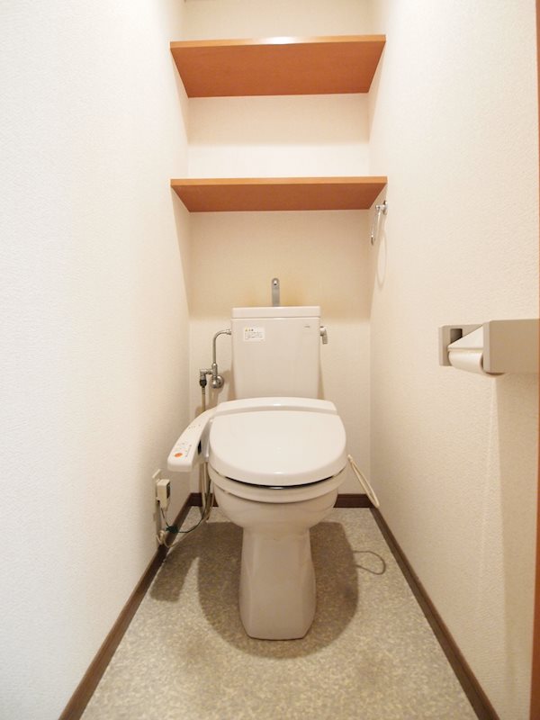 トイレ　ウォシュレット付きのトイレです。