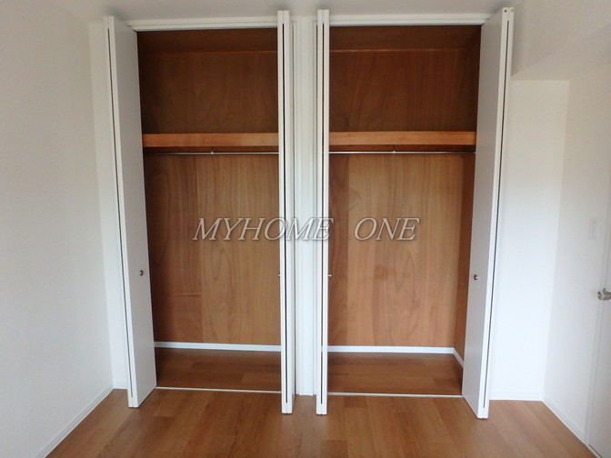 収納　南洋室クローゼット