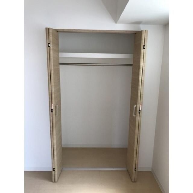 収納　写真は同タイプ住居です