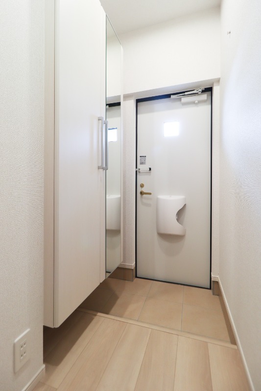 玄関　図面と現状に相違がある場合には現状を優先