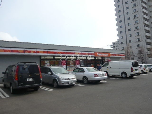 コンビニ　セイコーマート菊水元町8条店（コンビニ）まで484m