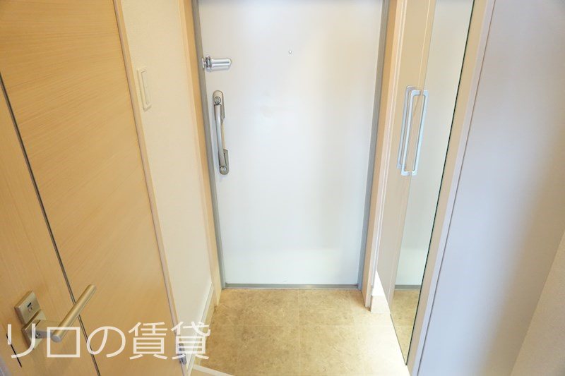 玄関　別号室