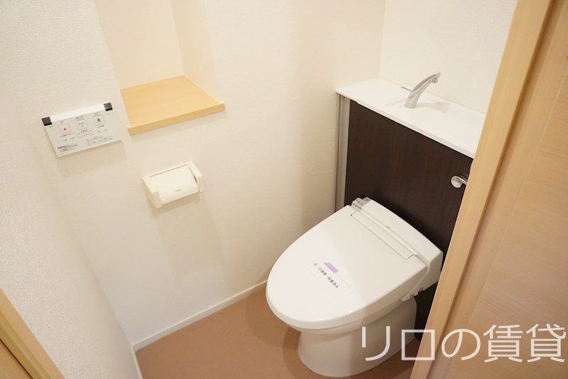 トイレ　別号室