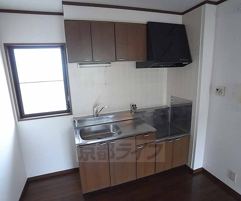 キッチン　広めのキッチンです。