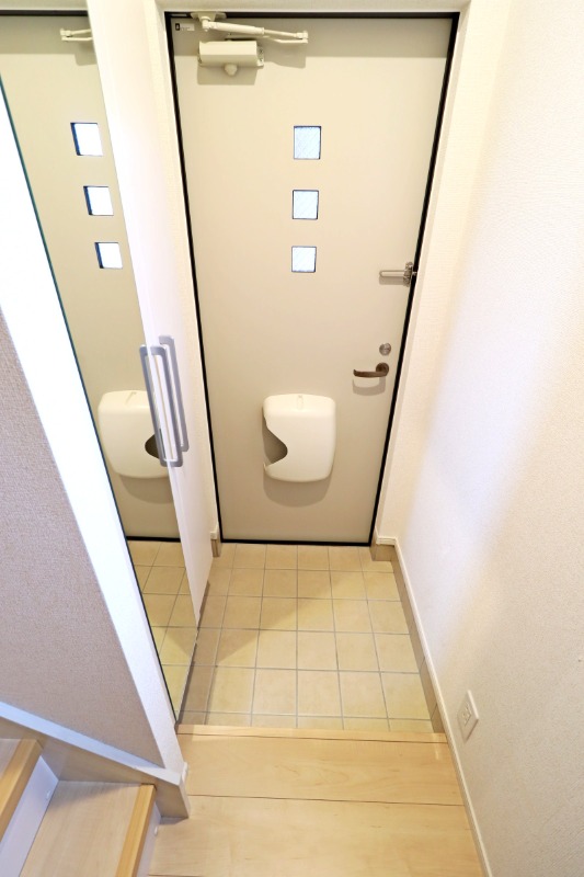 玄関　図面と現状に相違がある場合には現状を優先