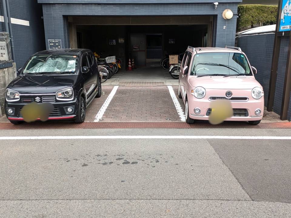 駐車場　駐車場