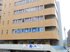 病院　中川歯科クリニック（病院）まで805m