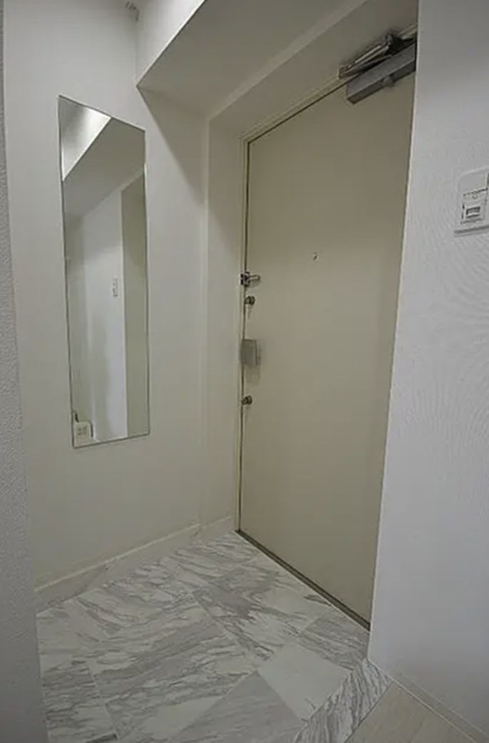 玄関　弊社は都内全域の物件をご紹介可能です！