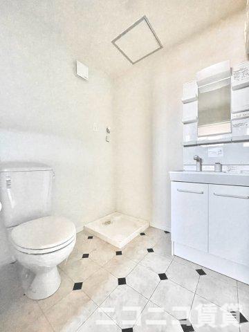 トイレ　別号室イメージの為、現状を優先致します。