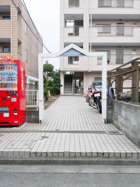 エントランス　★エントランスです★