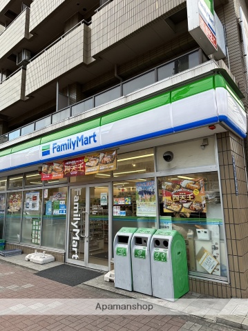 コンビニ　ファミリーマート江東東陽一丁目店（コンビニ）まで300m