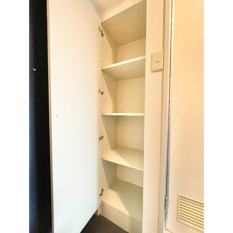 玄関　シューズボックスあり♪