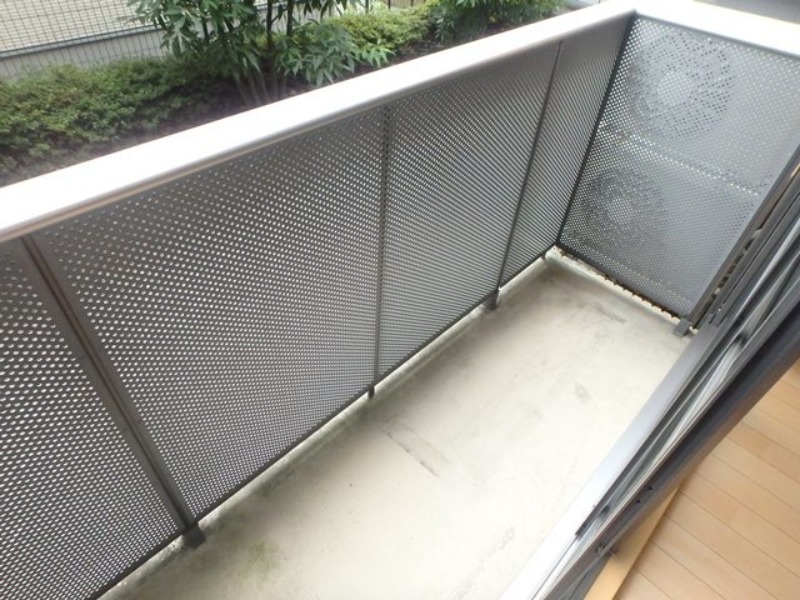 バルコニー　図面と現状に相違がある場合には現状を優先