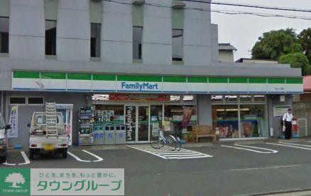 コンビニ　ファミリーマート白山二丁目店（コンビニ）まで184m