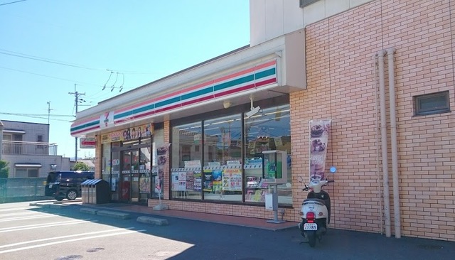 コンビニ　セブンイレブン富田林錦織店（コンビニ）まで180m
