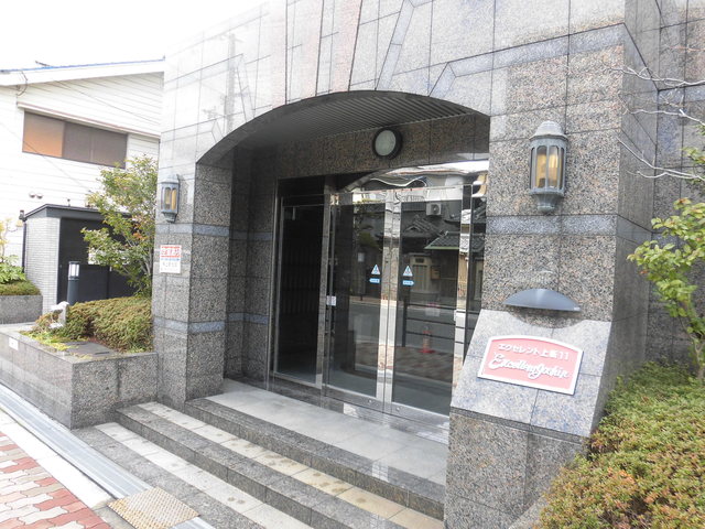 エントランス　きれいなエントランスです