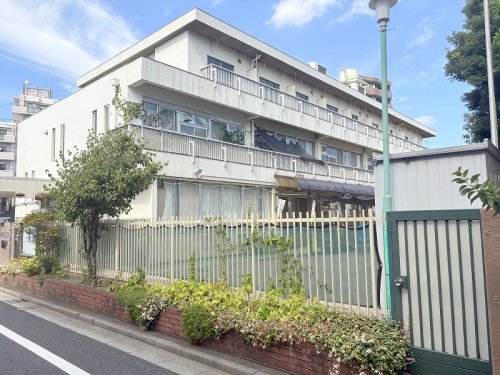 幼稚園・保育園　向山保育園（幼稚園・保育園）まで520m