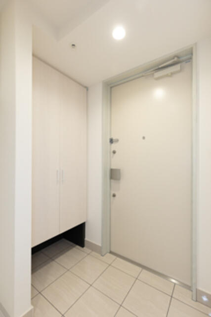 玄関　※写真は同タイプ住戸です。