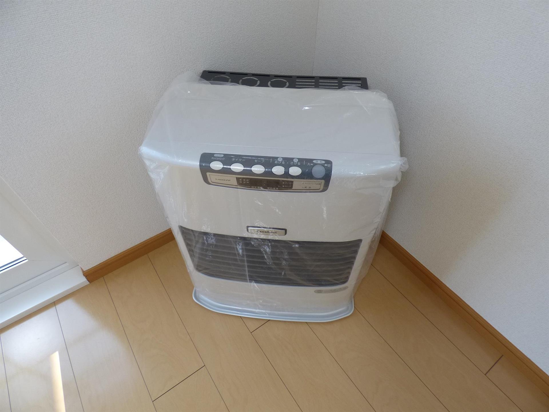 居室・リビング　灯油FFストーブ