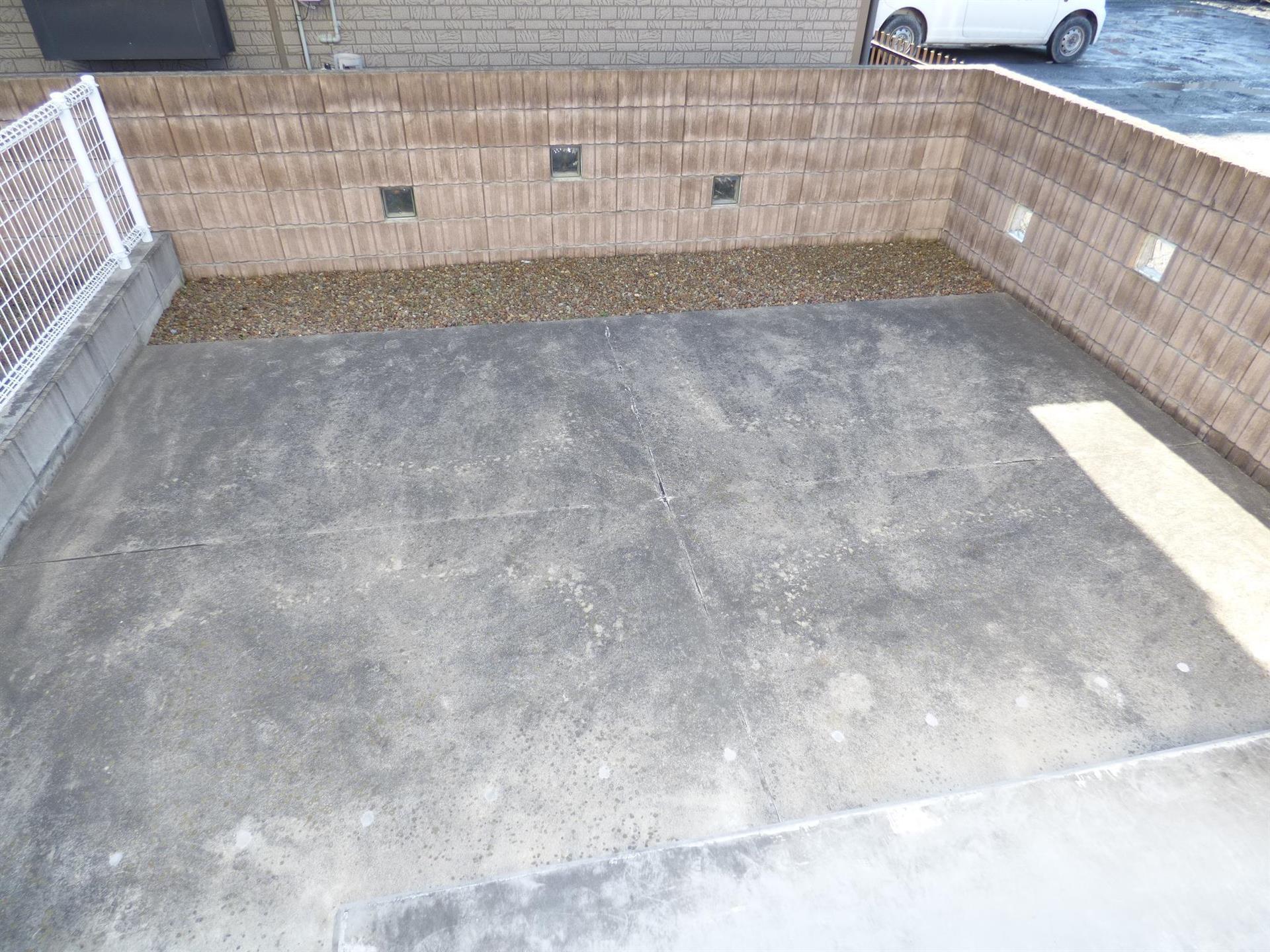 バルコニー　庭