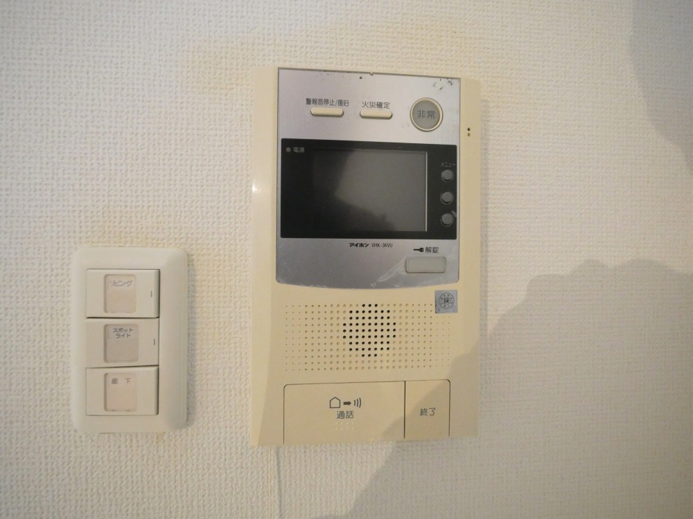 セキュリティ　モニター付きインターホンです