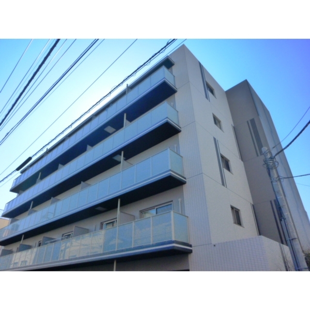 建物外観　５階建ての賃貸マンション