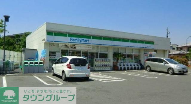 コンビニ　ファミリーマート東瑞江二丁目店（コンビニ）まで290m