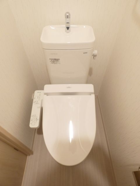 トイレ　別号室参考写真